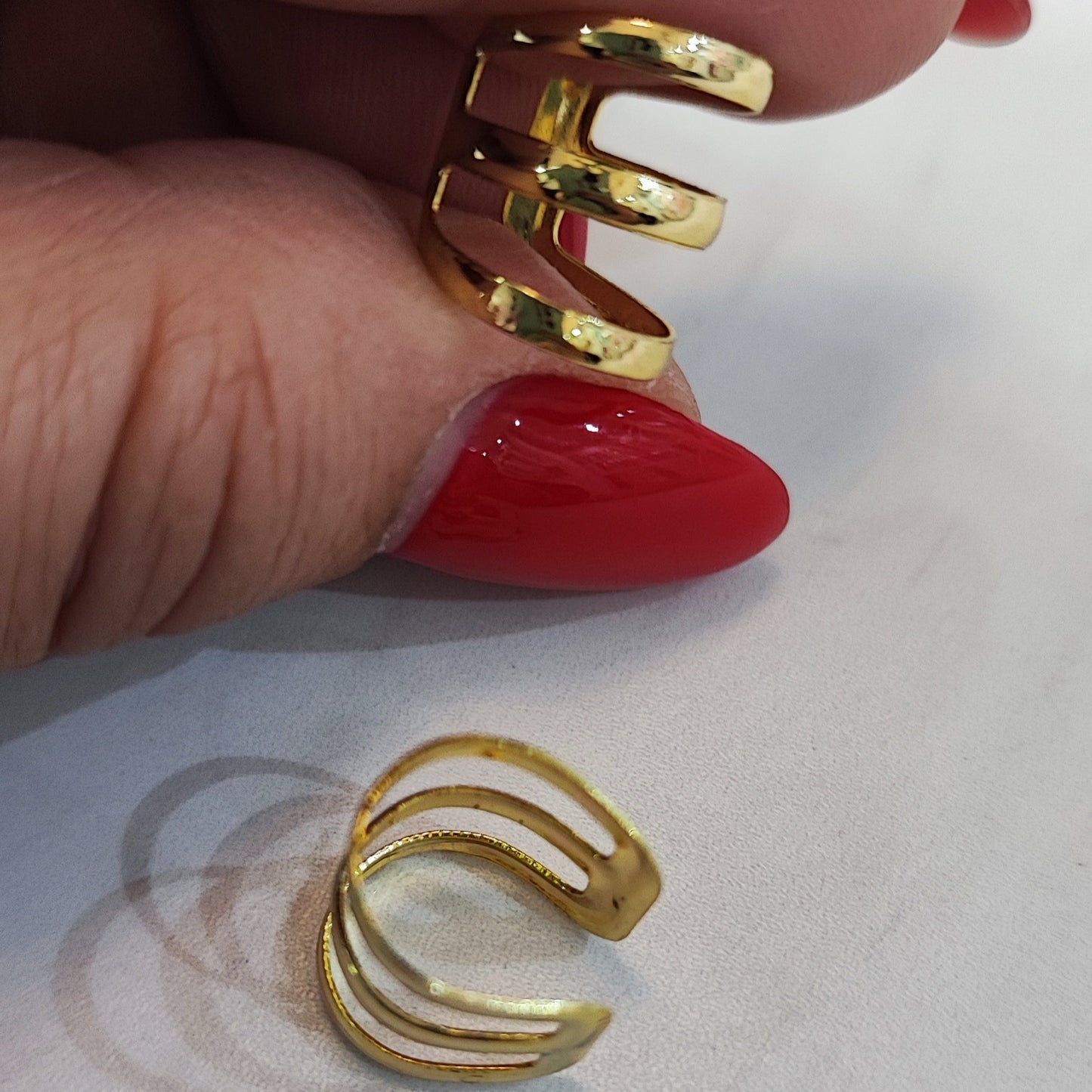 EARCUFF