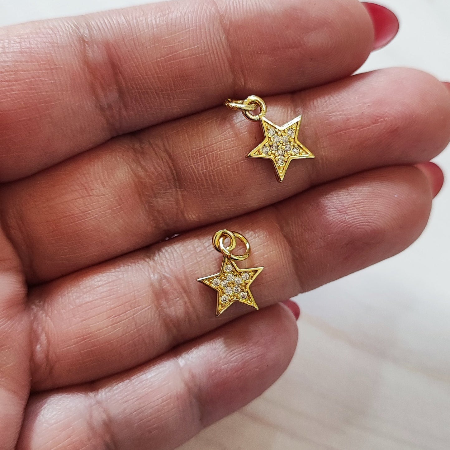 ESTRELLA CON ZIRCONES
